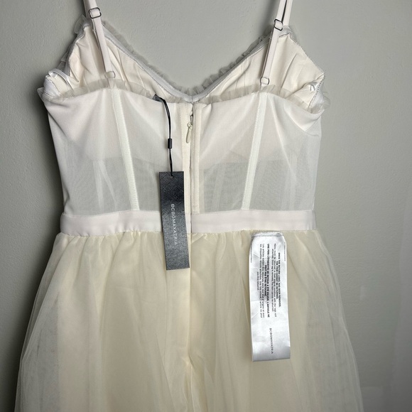 BCBGMAXAZRIA Tulle Gown Size 6 Color Gardenia - Picture 4 of 10